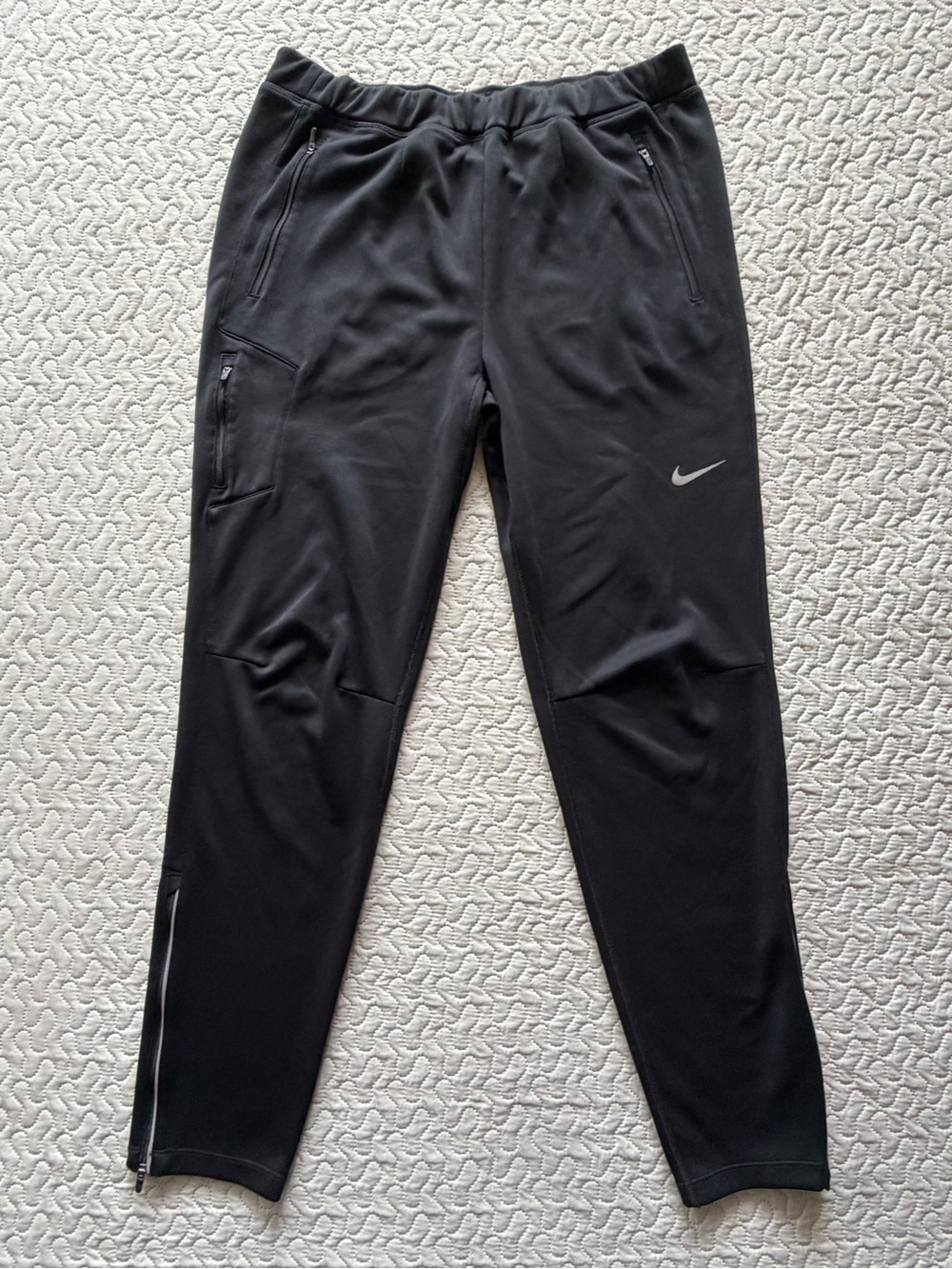Nike Dri-FIT Running Pants Men’s L Black 684702-010 Zip Pockets Ankle Zips